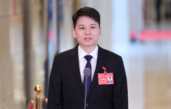 省人大代表、清遠(yuǎn)天安智谷科技發(fā)展集團(tuán)董事長賴建堯：持續(xù)深化產(chǎn)教融合 源源不斷輸送人才